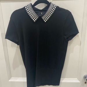 Black sweater with removable pearls collar
